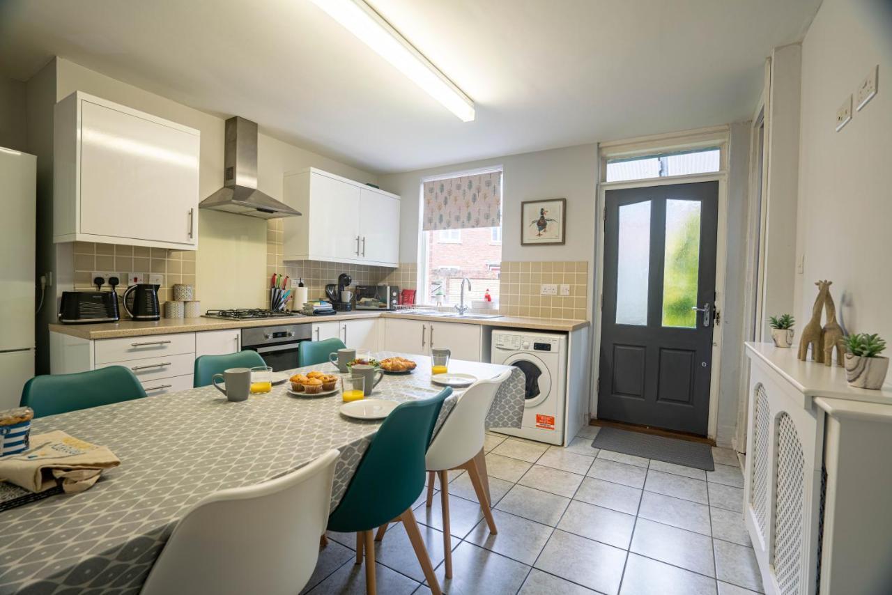 The Becket - Three Bedroom City Centre House With Parking Кентербері Екстер'єр фото