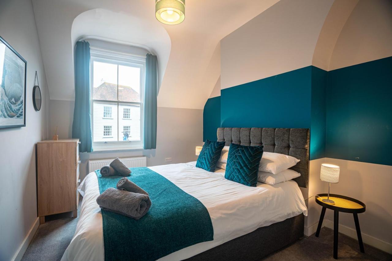 The Becket - Three Bedroom City Centre House With Parking Кентербері Екстер'єр фото